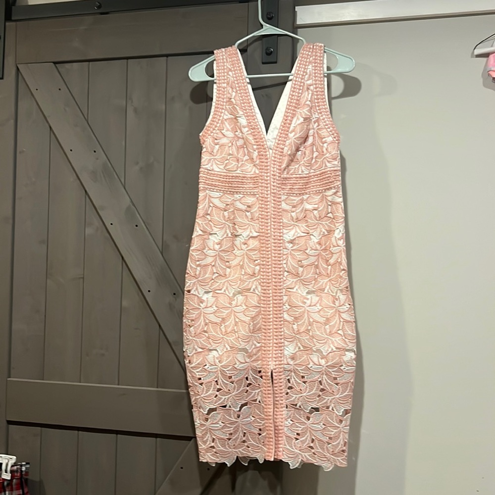 Bardot size 6 dress nwt